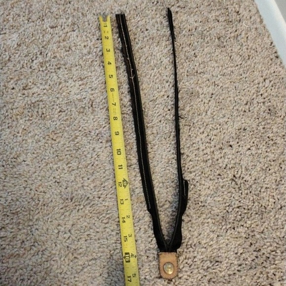 FENDI Gold Emblem - 100% Authentic FENDI vintage Gold Emblem w Zipper Line - Picture 6 of 6